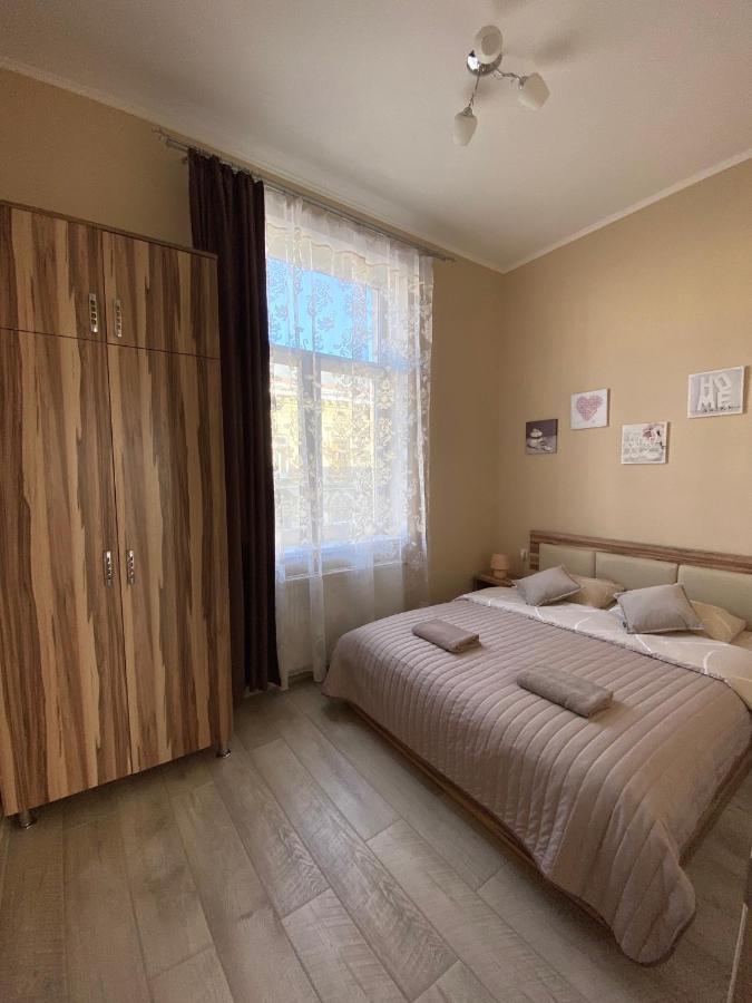 Opera House Apartment Lviv Exterior foto