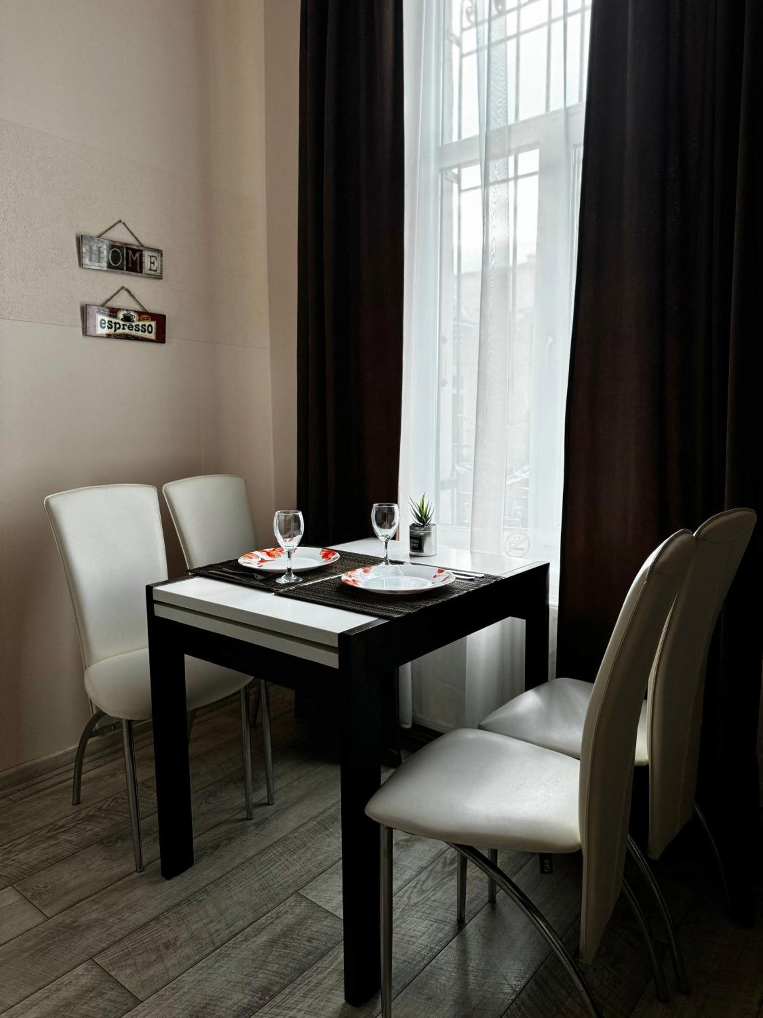 Opera House Apartment Lviv Exterior foto